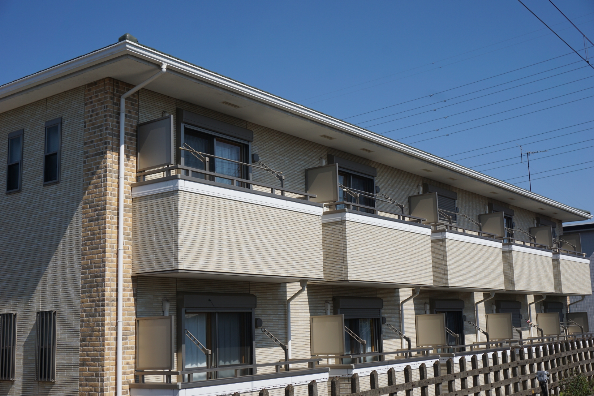 賃貸アパートの相続税評価額はどう計算する？国税庁基準で解説！