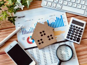 500坪の広さを例えると？東京ドーム何個分か一軒家や豪邸との比較まで分かる